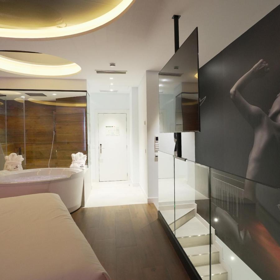 Hotel Avenue - Lovely Hotel มาดริด ภายนอก รูปภาพ