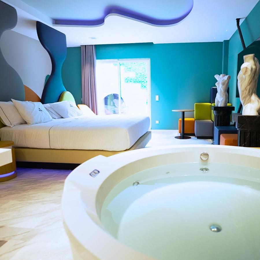 Hotel Avenue - Lovely Hotel มาดริด ภายนอก รูปภาพ